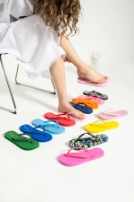 Women Black Basic Comfortable Flip Flops Anti Chafing Beach Summer Pool Slides Slippers Photograph-7